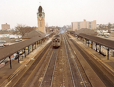 CNJ Budd cars eastbound at Elizabeth, NJ